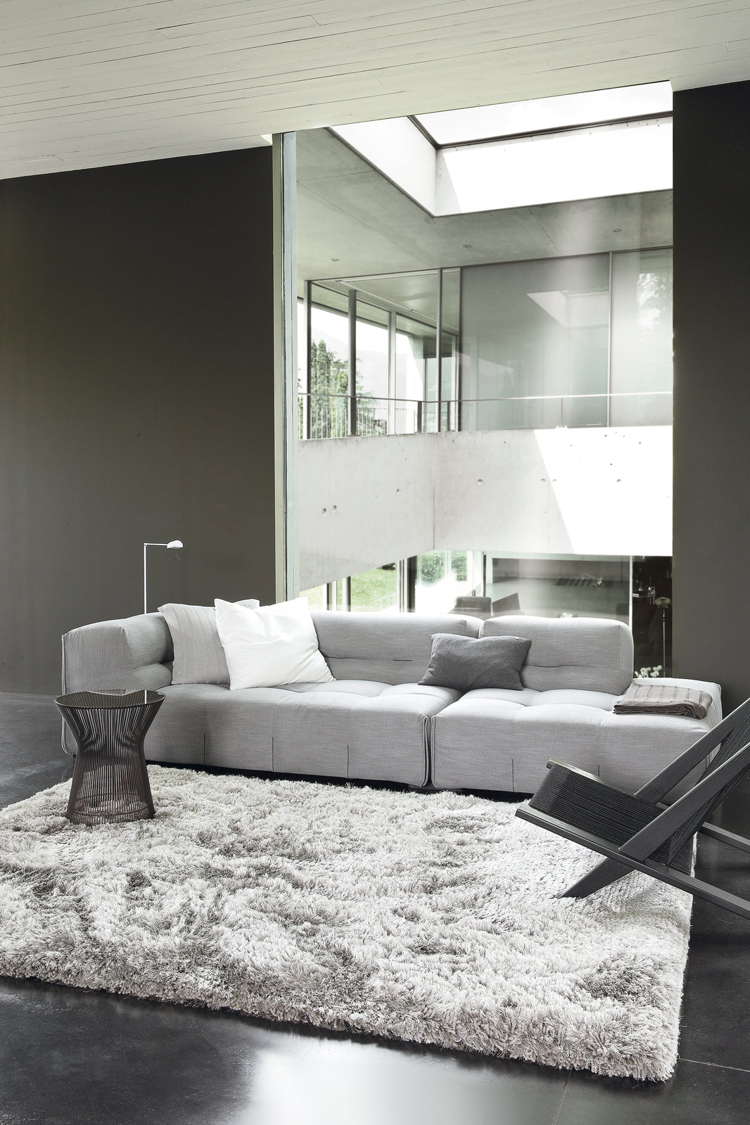 How to Keep Your Shag Rug Looking New