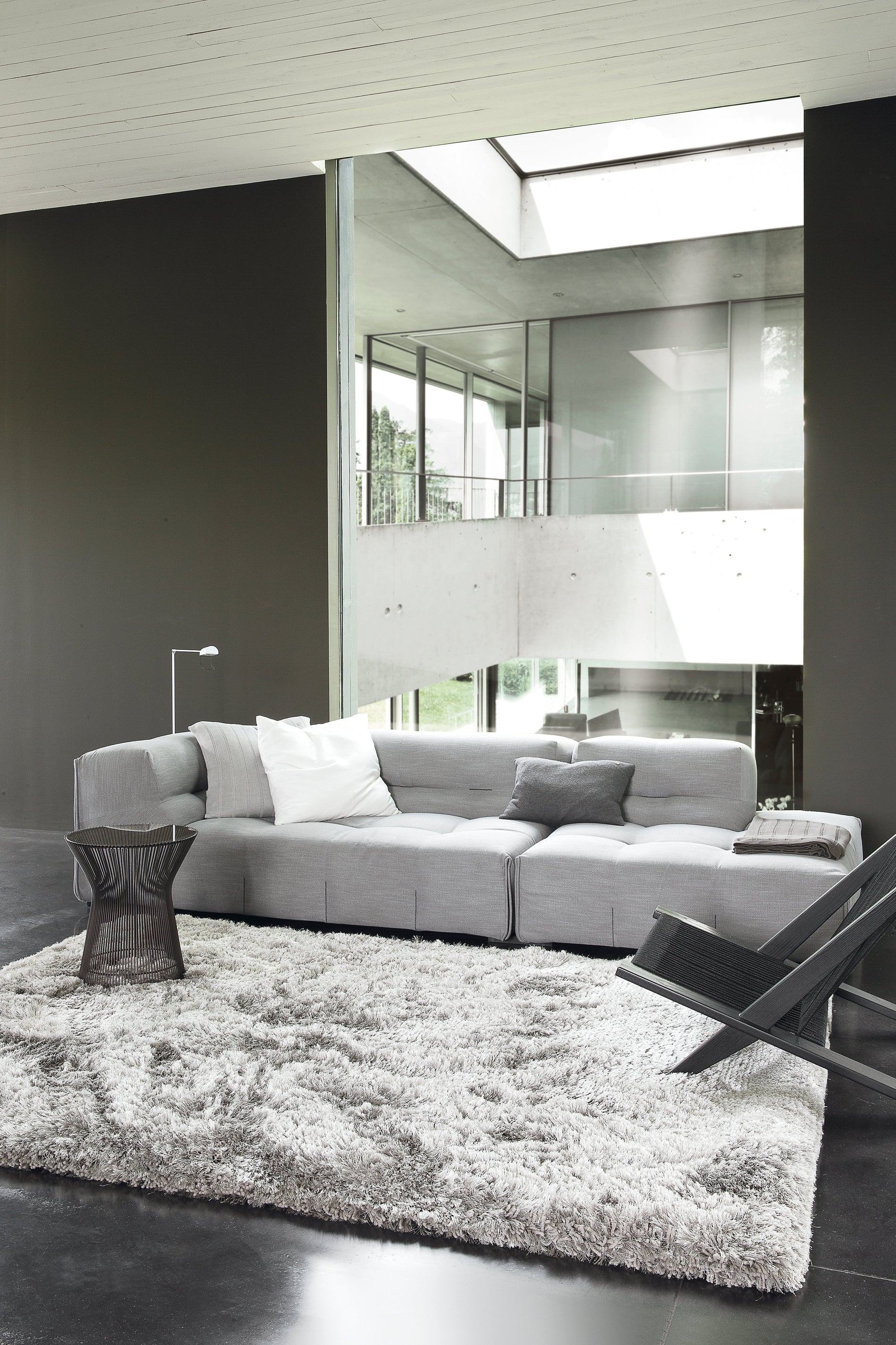 How to Keep Your Shag Rug Looking New