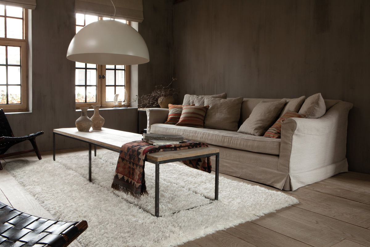 Can You Vacuum Shag Rugs: Expert Tips for Safe Cleaning