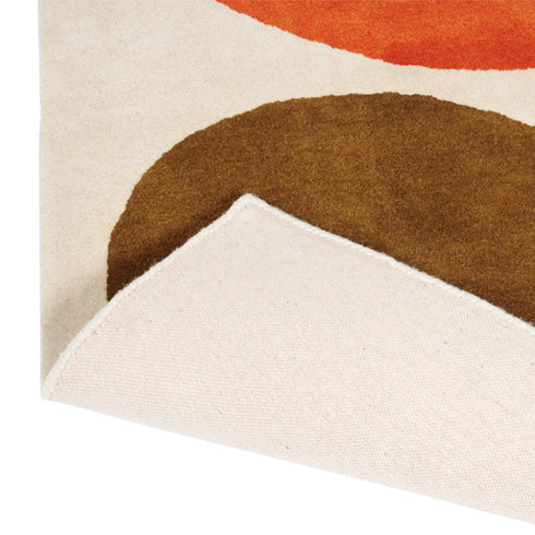 Detail edge of Orla Kiely Giant Multi Stem hand-tufted wool rug