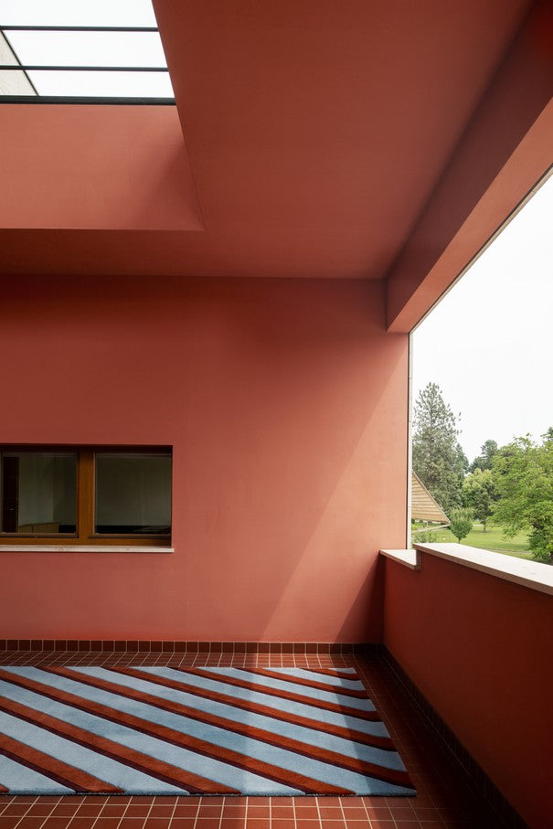 Layered Teklan Diagonal Sky