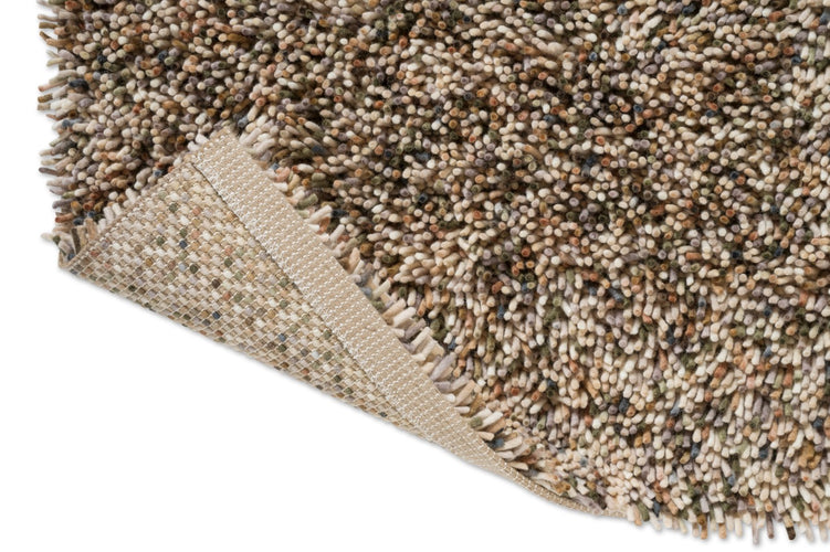 Brink & Campman Loom Natural Moss tapijt, detail van omgeslagen hoek en rug