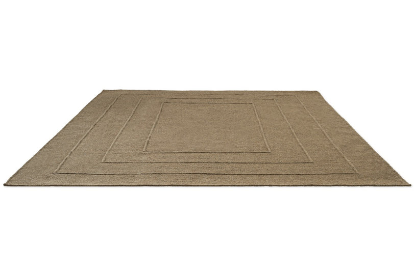 Brink & Campman Senso Border Fur Brown tapijt in camelbruin met drie kaders in reliëf, in perspectief