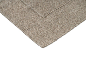 Brink & Campman Senso Border Soft Taupe tapijt, detail van hoek en weefsel