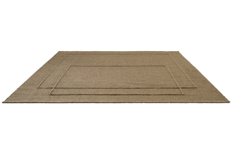Brink & Campman Senso Level Fur Brown tapijt in camelbruin met twee rechthoeken in reliëf, in perspectief