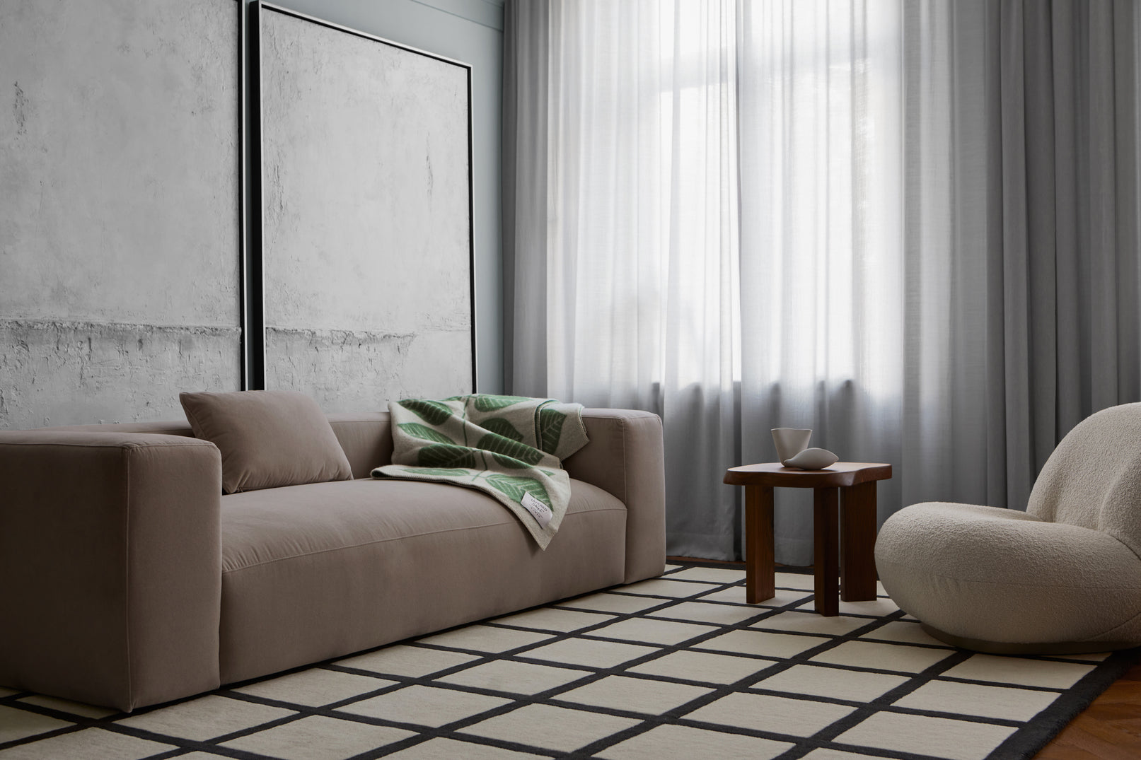 Layered Avenue Checked Bone White