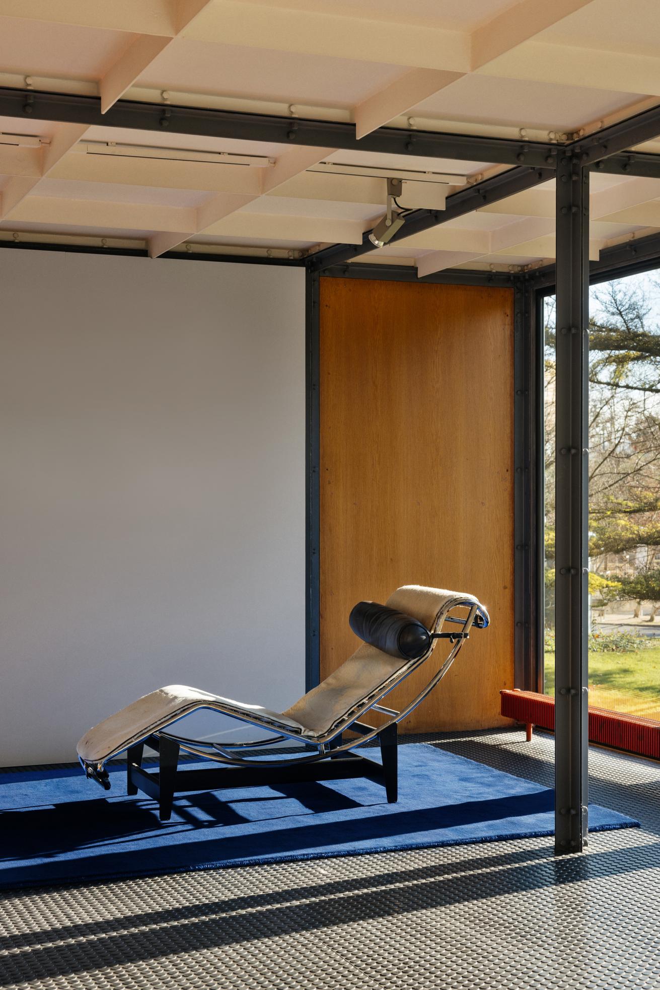 Layered Solid Wool Blue Foncé