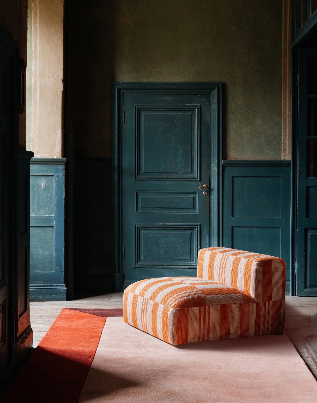 Layered Teklan Box Corals