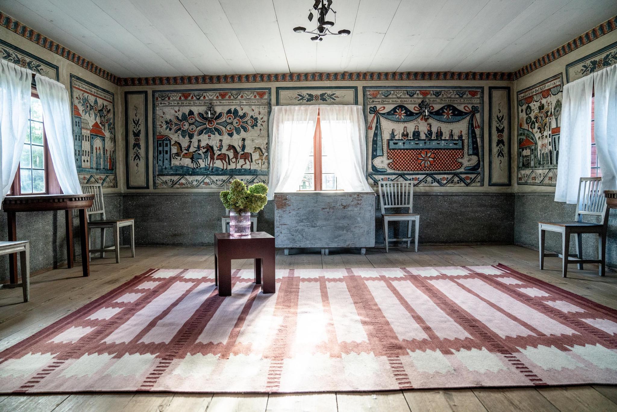 Layered Rollakan Iris Rasberry