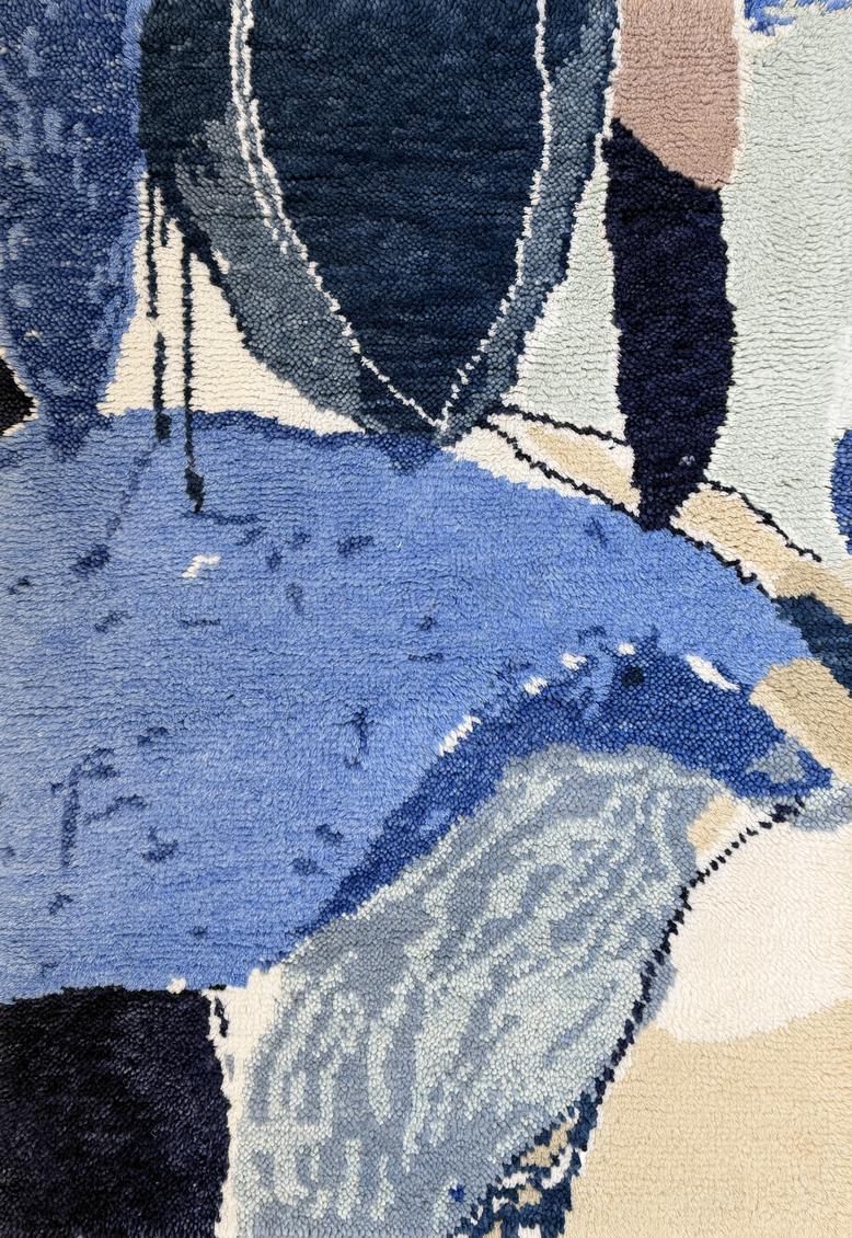 Layered x Heather Chontos Blue Lake handgeknoopt wollen vloerkleed, bovenaanzicht