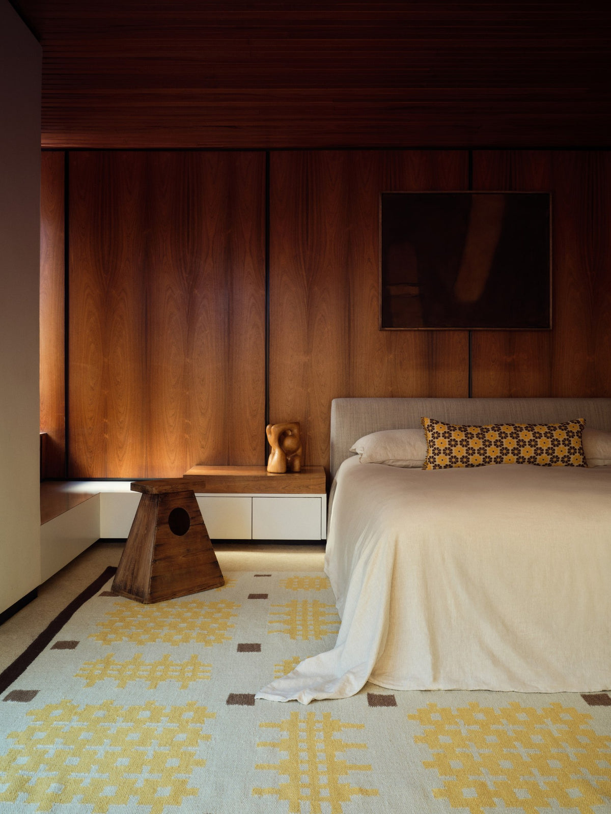 Layered x Tom Morris Ryg Dandelion flachgewebter Wollteppich, im Schlafzimmer