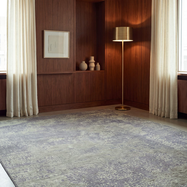 Acsento Laguna Green tapijt in mosgroen op antracietgrijs, in een interieur