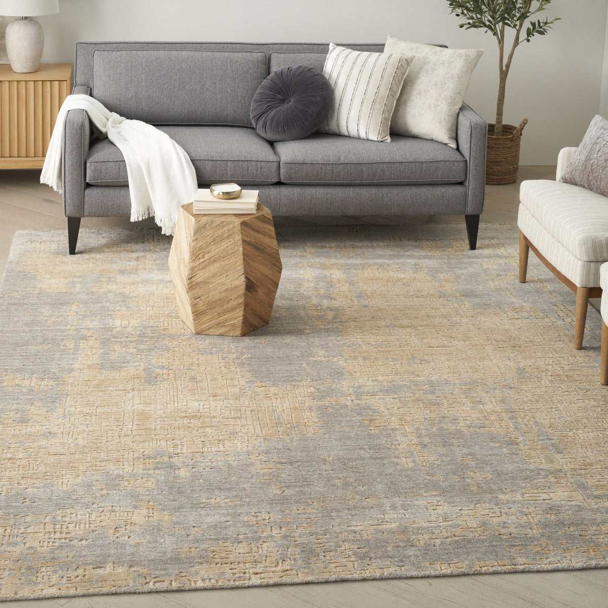 Nourison Harmony HAY05 Grey Gold rug, in a living room