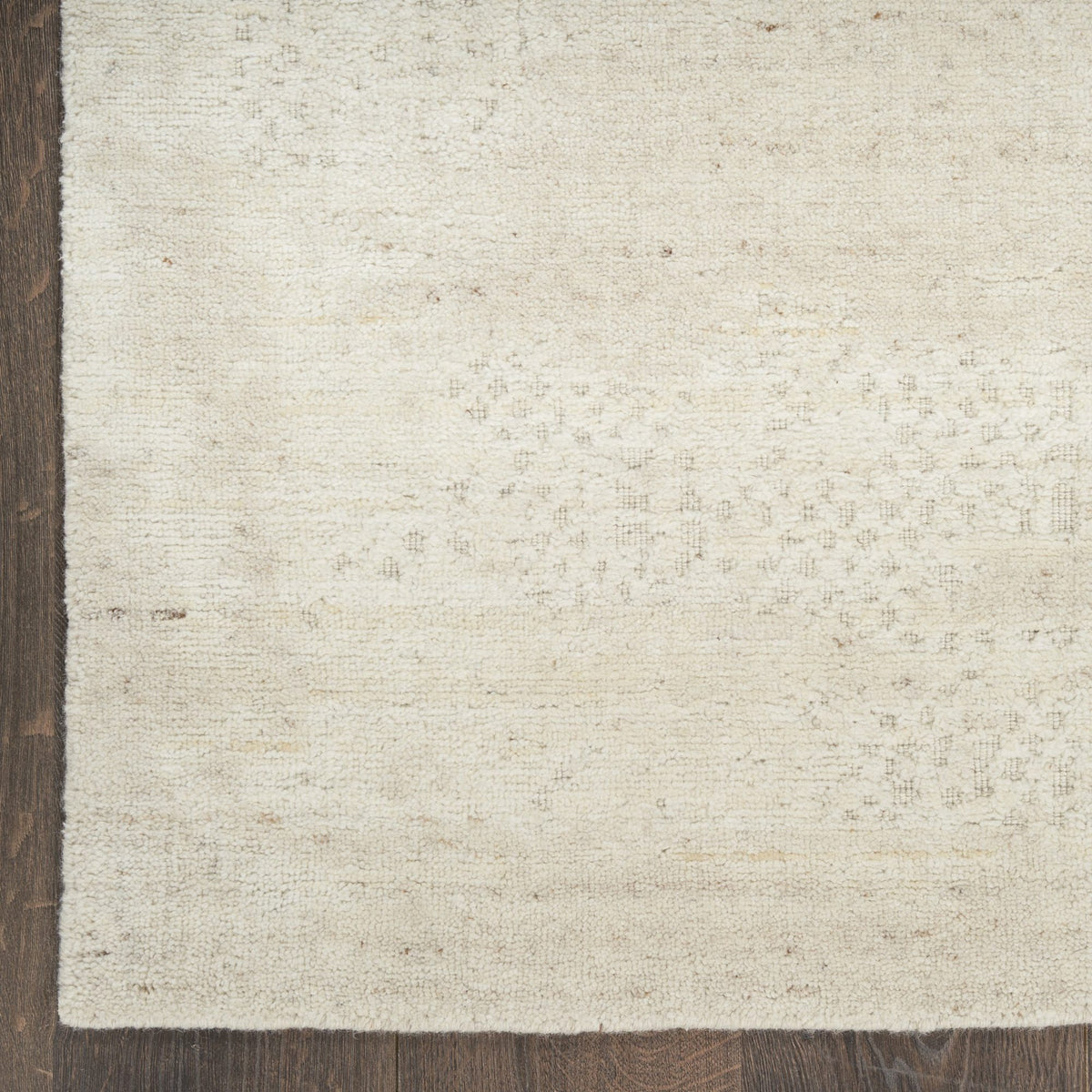 Nourison Harmony HAY07 Ivory rug, corner detail