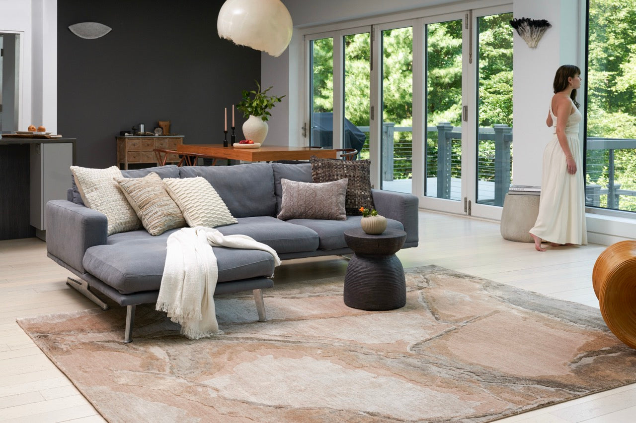 Nourison Silk Shadows SHA24 Beige Silver