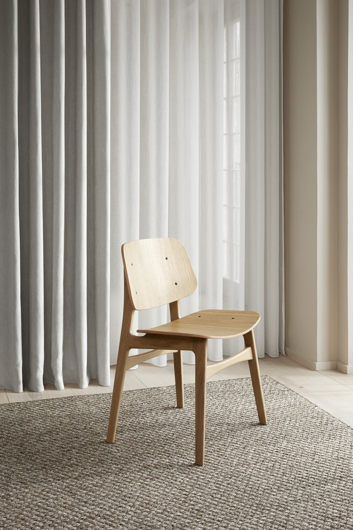 Massimo Belize Natural sisal rug, shown in an interior