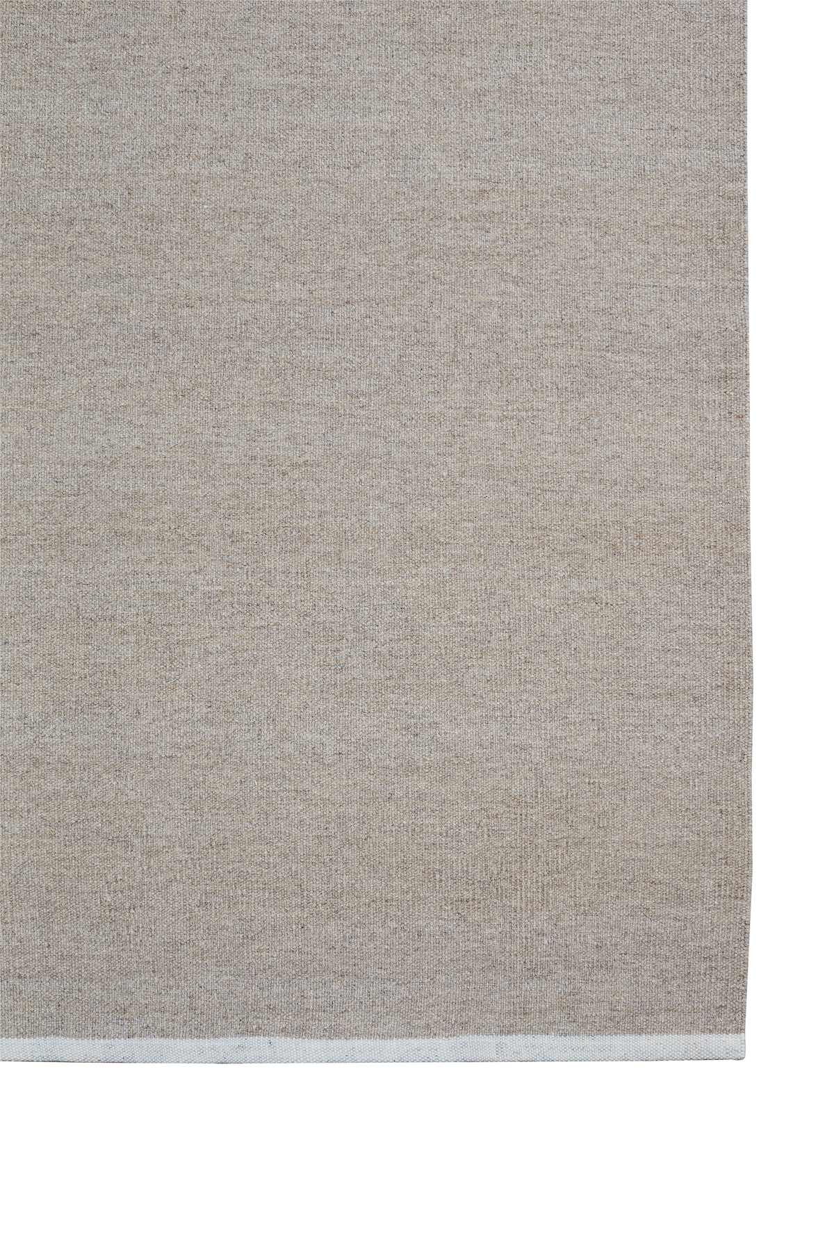 Massimo Escape Kelim Light Beige kilim rug, full view with the contrasting band at the end