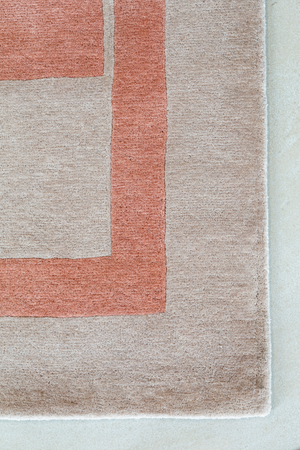 Massimo Structures Fragment 3 rosa Teppich, Detail der Ecke